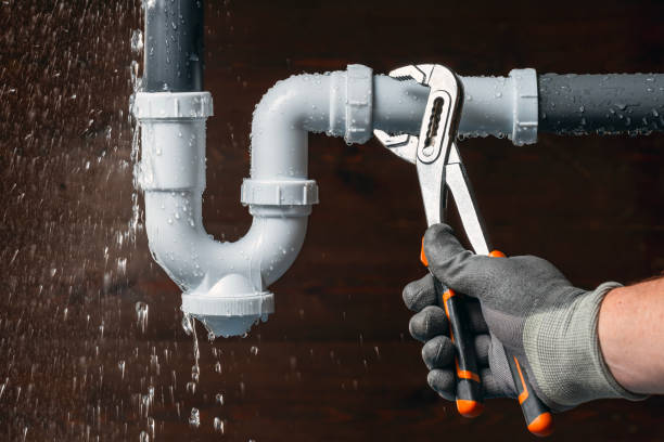 Professional Pipe Repair technician working in Long Island, ME